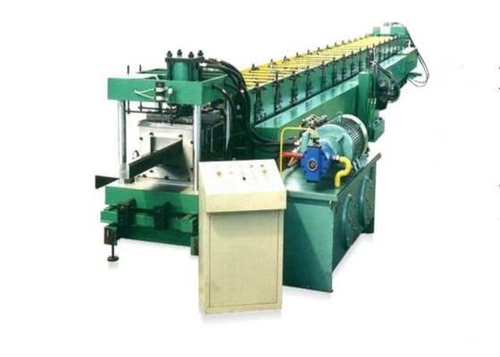 Automatische 30kw Z Sectie Purlin Machine 16m/Min 450mm