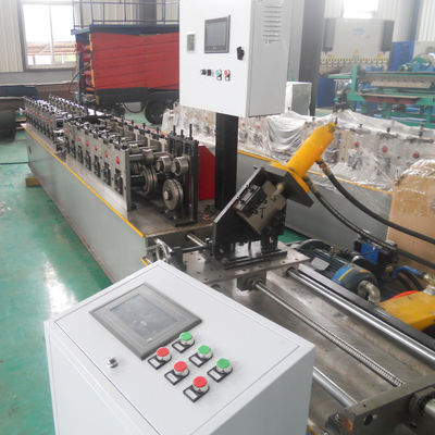 T de Rolpost van Barkeel roll forming machine 8m/min 15