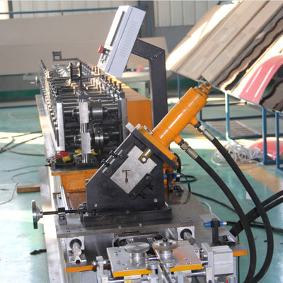 T de Rolpost van Barkeel roll forming machine 8m/min 15