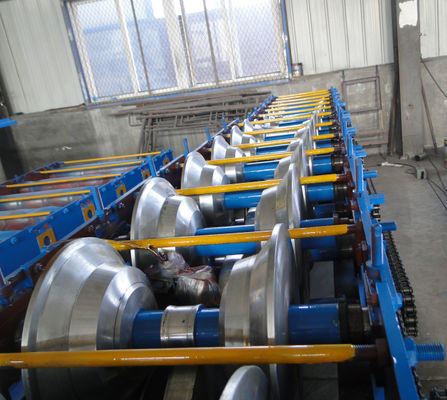 Ridge Steel Sheet Roll Forming-Machineiso Hydraulisch Knipsel