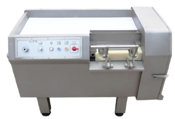 Gedobbelde vleessnijmachine