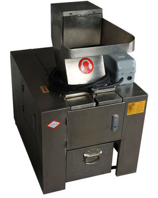 SS304 het Materiaal van de vleesverwerking, Machine van de het Beenmaalmachine van 600kg/h de Dierlijke