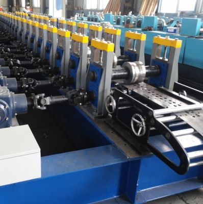 20m/min het Broodje die van het bladmetaal Pallet van de Machines de Hydraulische Plank vormen