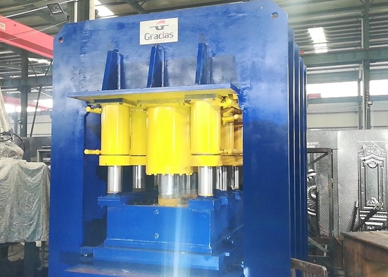 Gecentraliseerde van de het Staaldeur van 15kw 2500T In reliëf makende de Machine Hydraulische Pers