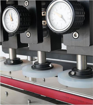 Acht Wiel Dia 55mm Voedsel het Afdekken Machine 1000w 120b/Min