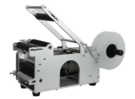 2kw semi Automatische Etiketteringsmachine 30b/Min For Cylindrical Objects